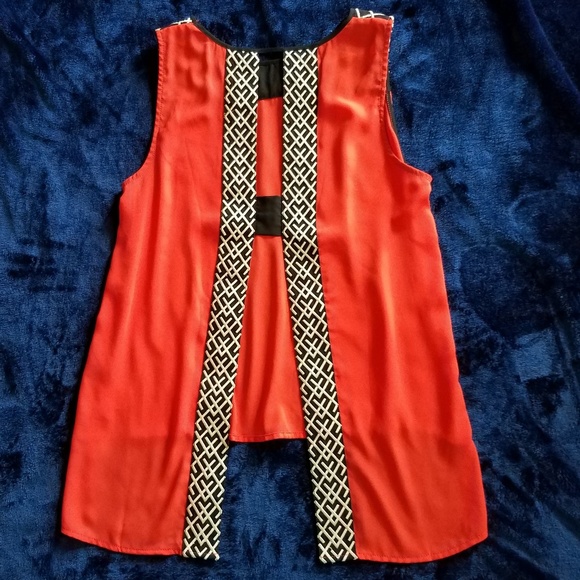 Orange/black crisscross detail tank - Picture 2 of 9